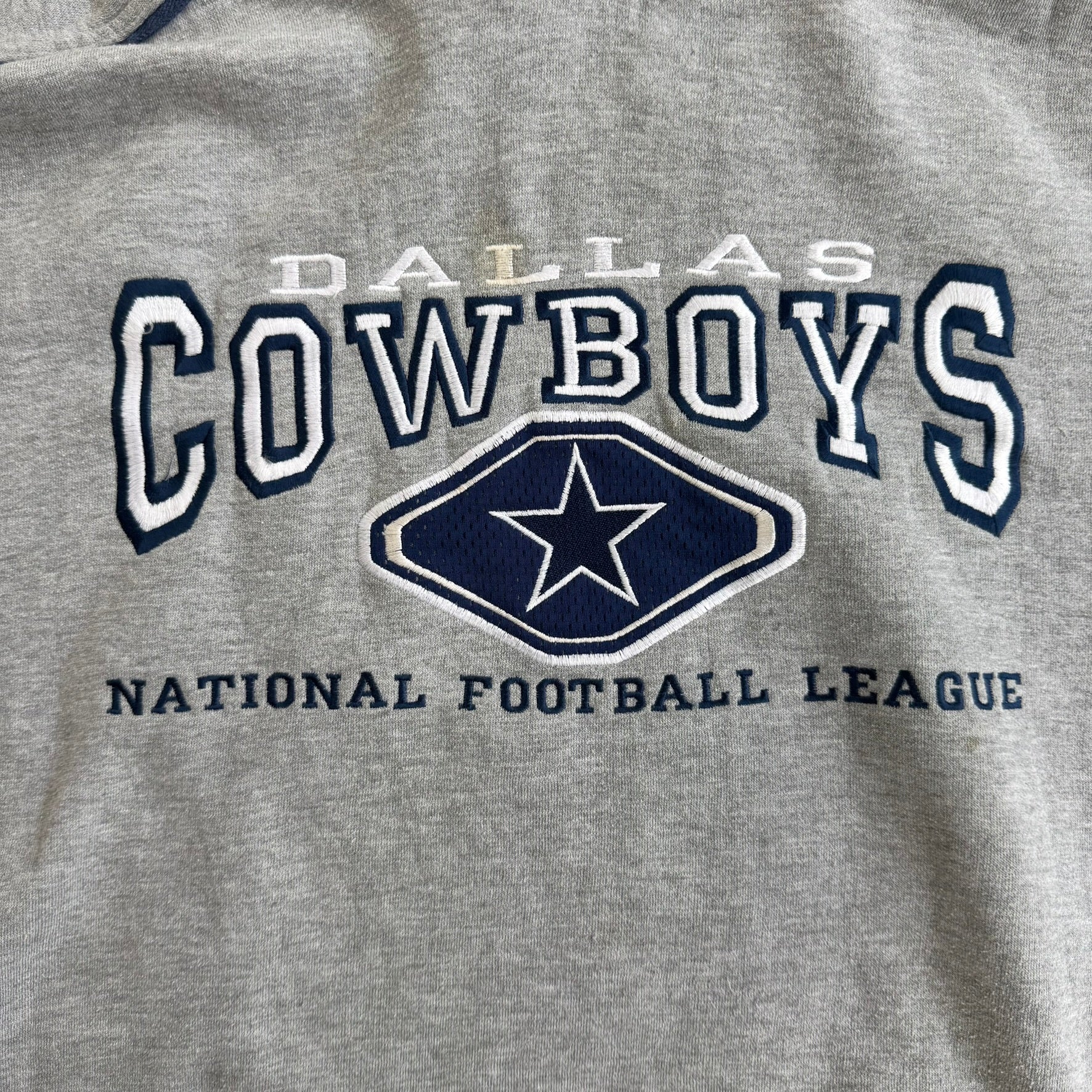 J- Vintage Dallas Cowboys NFL Lee Embroidered Logo & Text Hoodie - XL