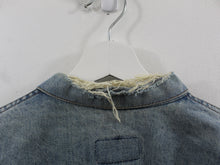 Load image into Gallery viewer, Z- Vintage 1982 Levi’s 70506 Made In France Denim Jacket
