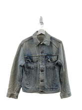 Load image into Gallery viewer, Z- Vintage Levi’s Light Wash Made in USA Trucker Denim Jacket
