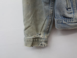 Z- Vintage Levi’s Light Wash Made in USA Trucker Denim Jacket