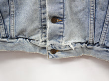 Load image into Gallery viewer, Z- Vintage Levi’s 70598 Trucker Denim Jacket
