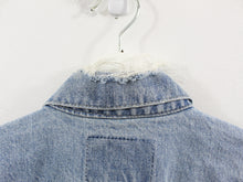 Load image into Gallery viewer, Z- Vintage Levi’s 77930 Beige Tab Made in USA Trucker Denim Jacket
