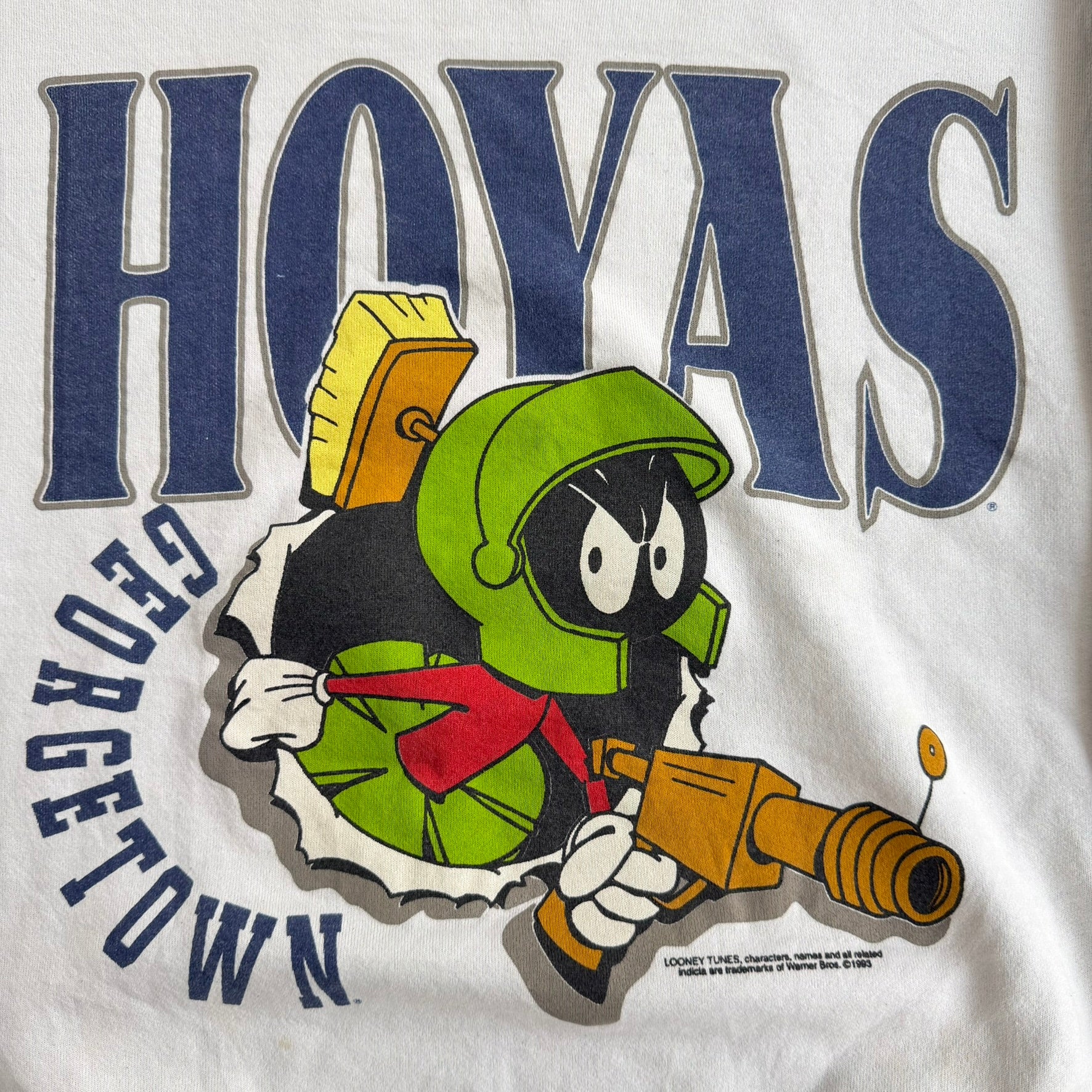 J- Vintage '93 Georgetown Hoyas Marvin The Martian Looney Tunes Graphic Made In USA Crewneck - L