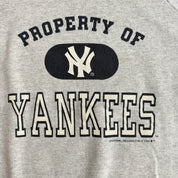 J- Vintage '89 New York Yankees MLB Property Of Yankees Graphic Made In USA Crewneck - XL