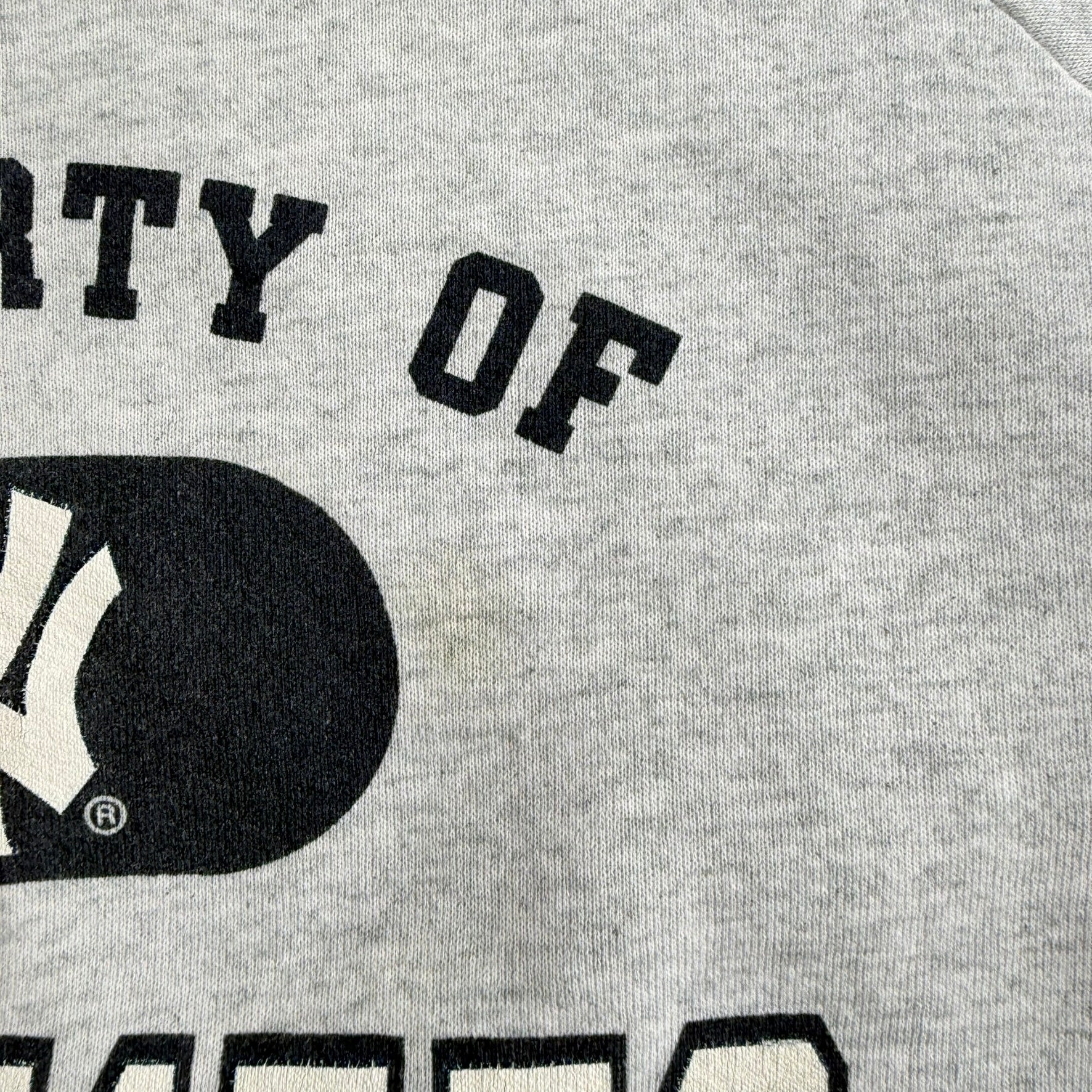 J- Vintage '89 New York Yankees MLB Property Of Yankees Graphic Made In USA Crewneck - XL