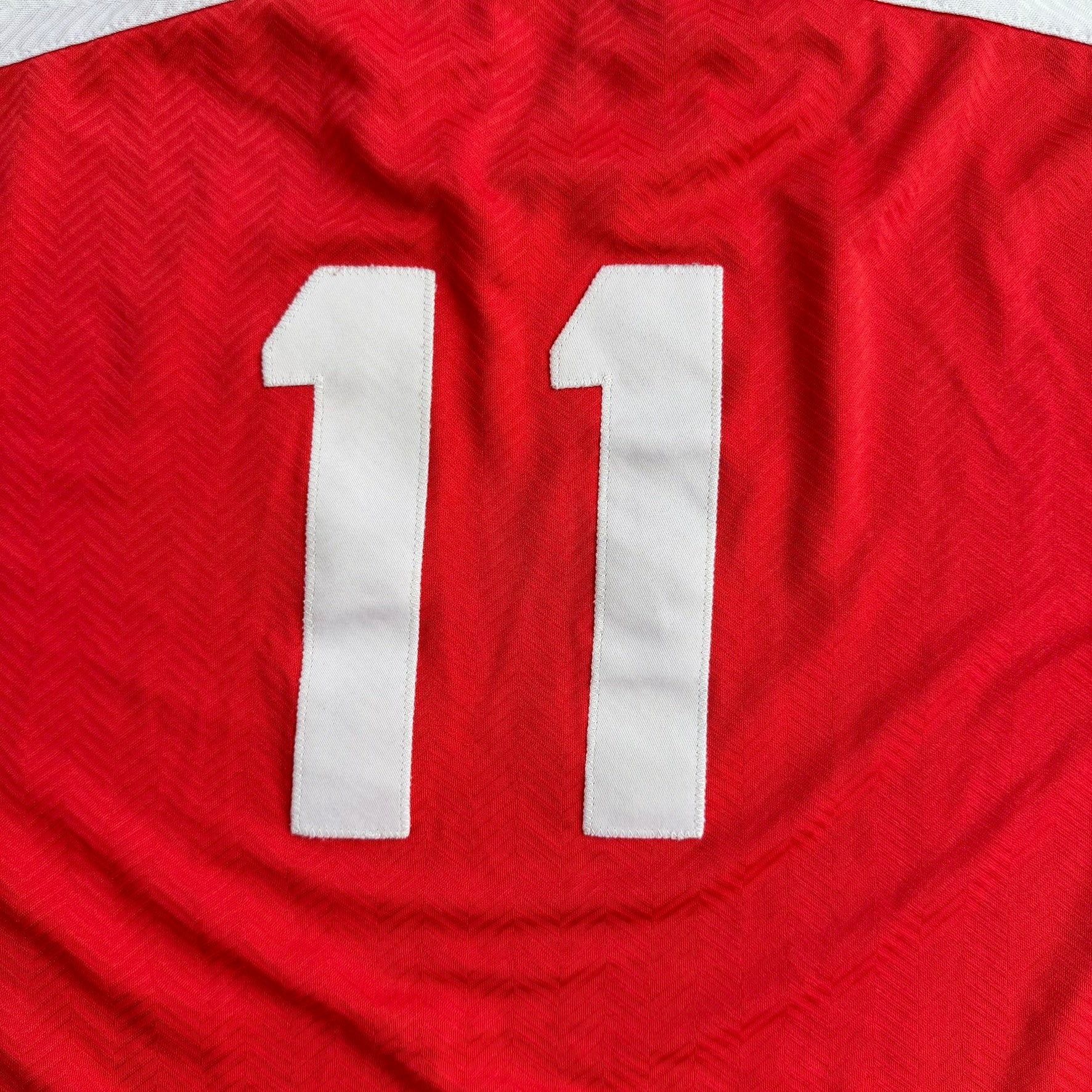 J- Vintage Umbro Teamwear Chinooks Team Soccer Jersey - M