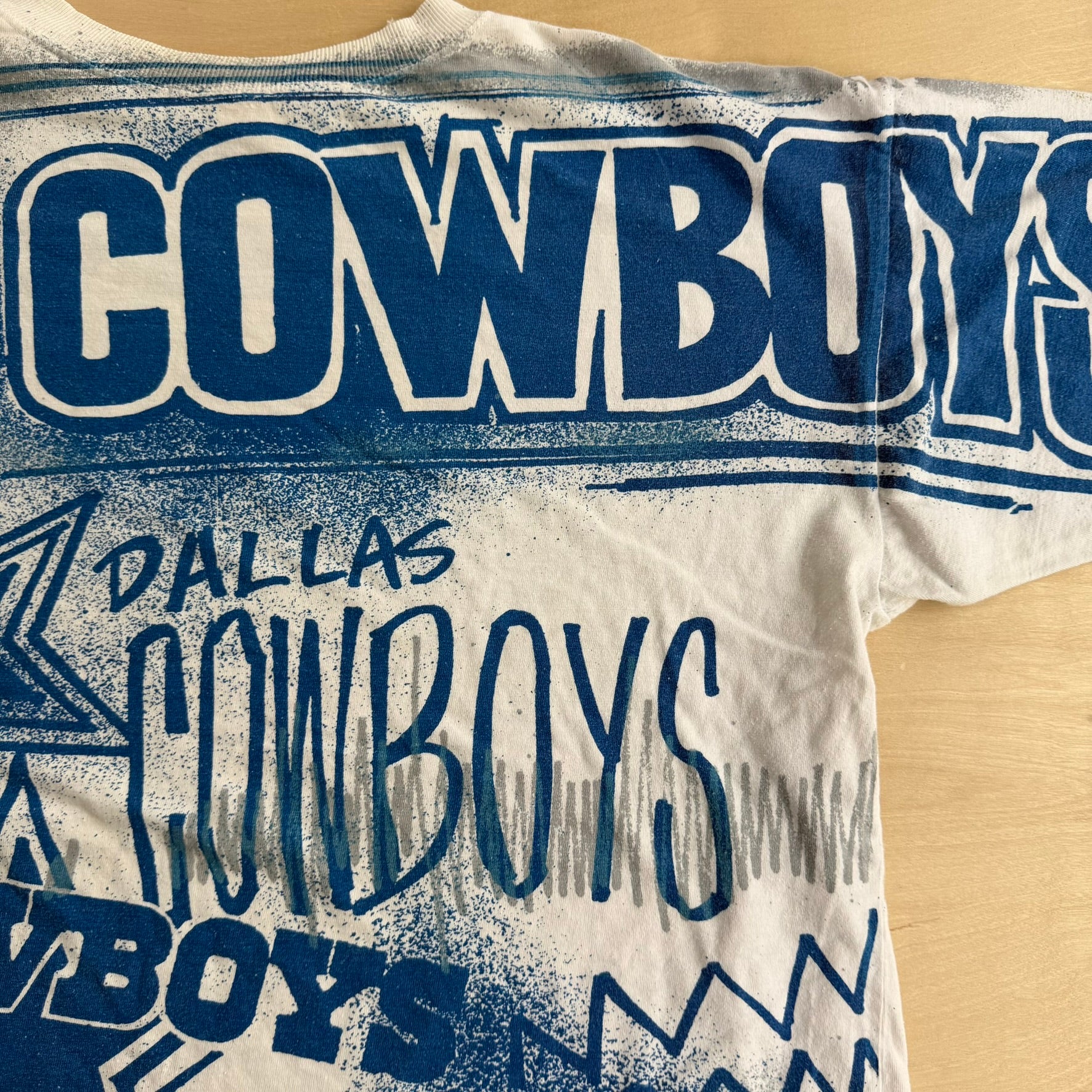 J- Vintage Dallas Cowboys NFL All Over Print Single Stitch Tee - L