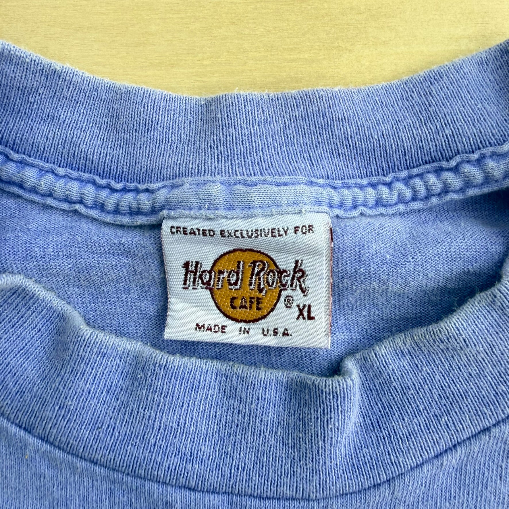 J- Vintage Hard Rock Cafe Hollywood Embroidered Logo Made In USA Single Stitch Tee - XL
