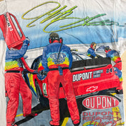 J- Vintage '98 Nascar Jeff Gordon Car & Pitt Crew Graphic Jumbo Print Made In USA Tee - L