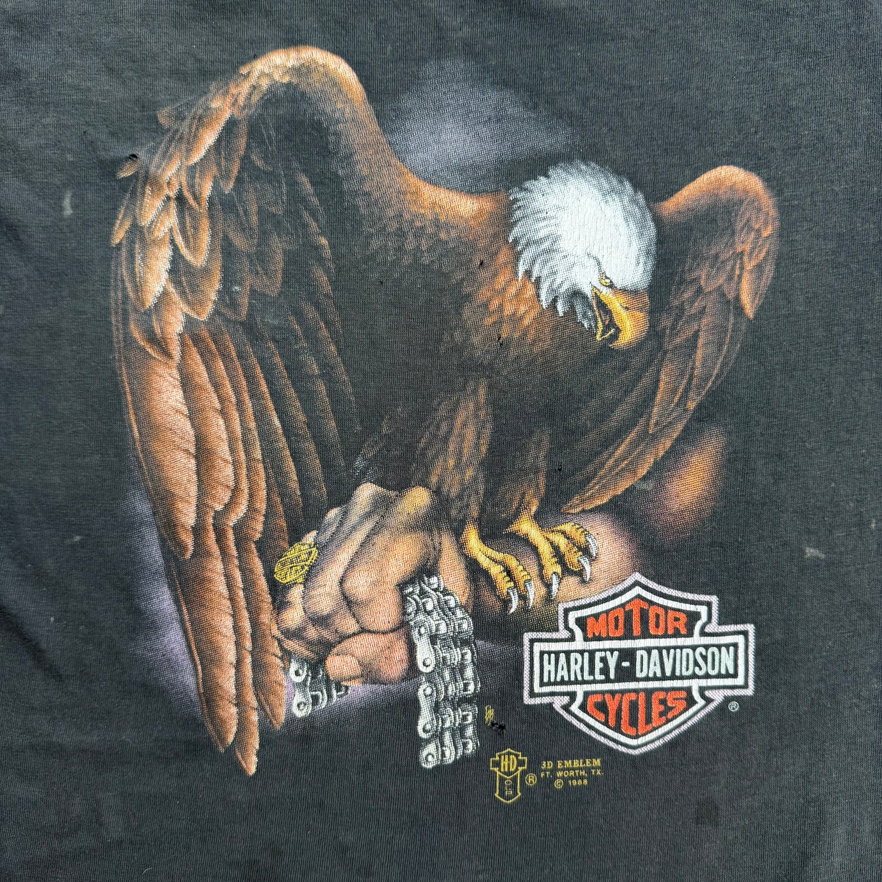 J- Vintage '88 Harley Davidson 3D Emblem Modesto California Graphic Made In USA Single Stitch Tee - M