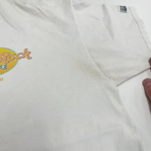 Load image into Gallery viewer, F- Vintage Hard Rock Cafe Maui Graphic Tee
