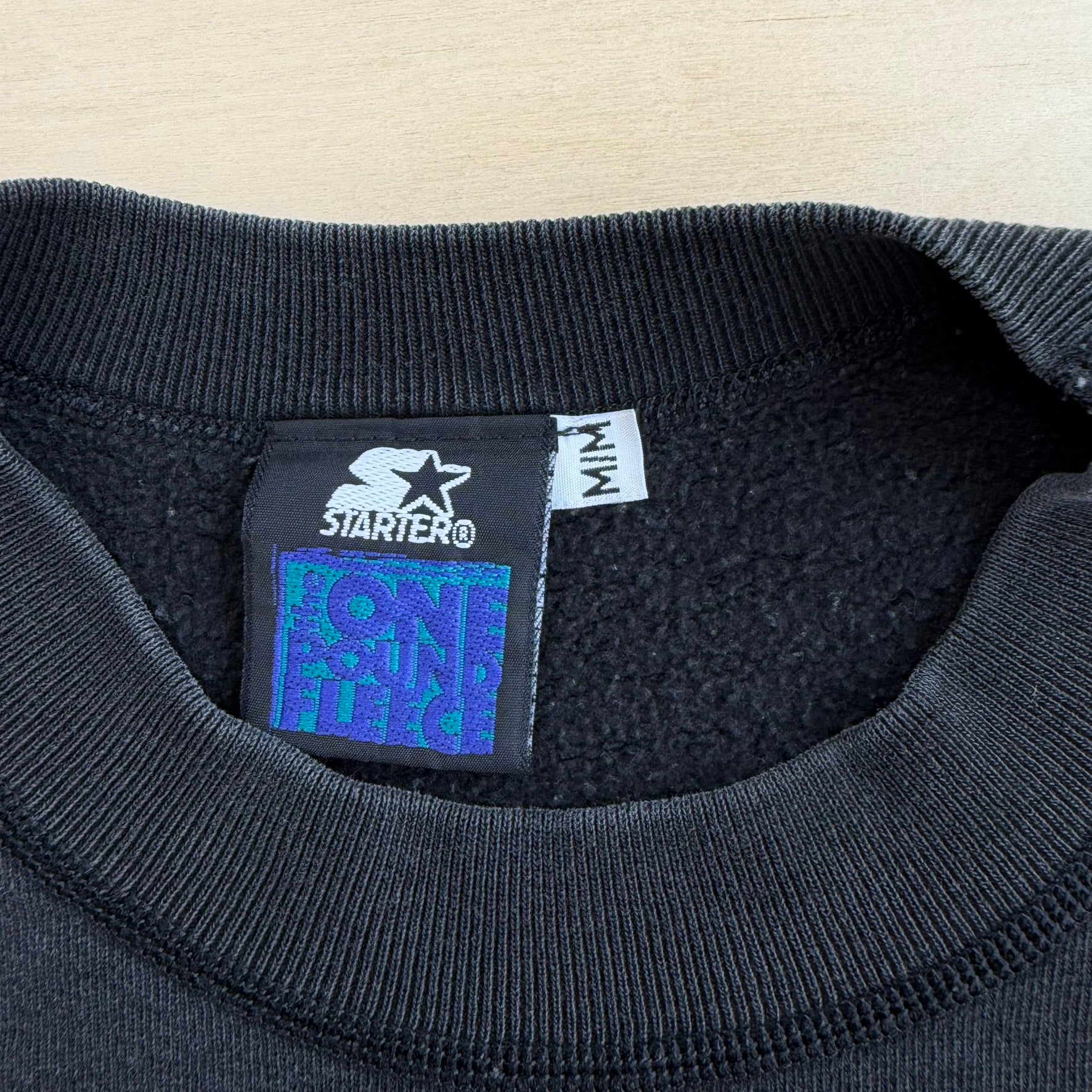 J- Vintage 90s Starter Hockey Canada Text Graphic Crewneck - M