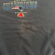 J- Vintage '01 New England Patriots NFL AFC Champions Embroidered Graphic Lee Crewneck - XL