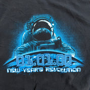 J- Vintage '00 CSA Astronaut New Year's Revolution Graphic Made In USA Crewneck - XL