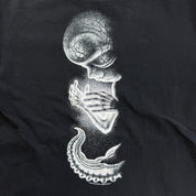 J- Vintage '97 Tool Text & Unborn Graphic Made In Mexico Giant Tag Tee - L