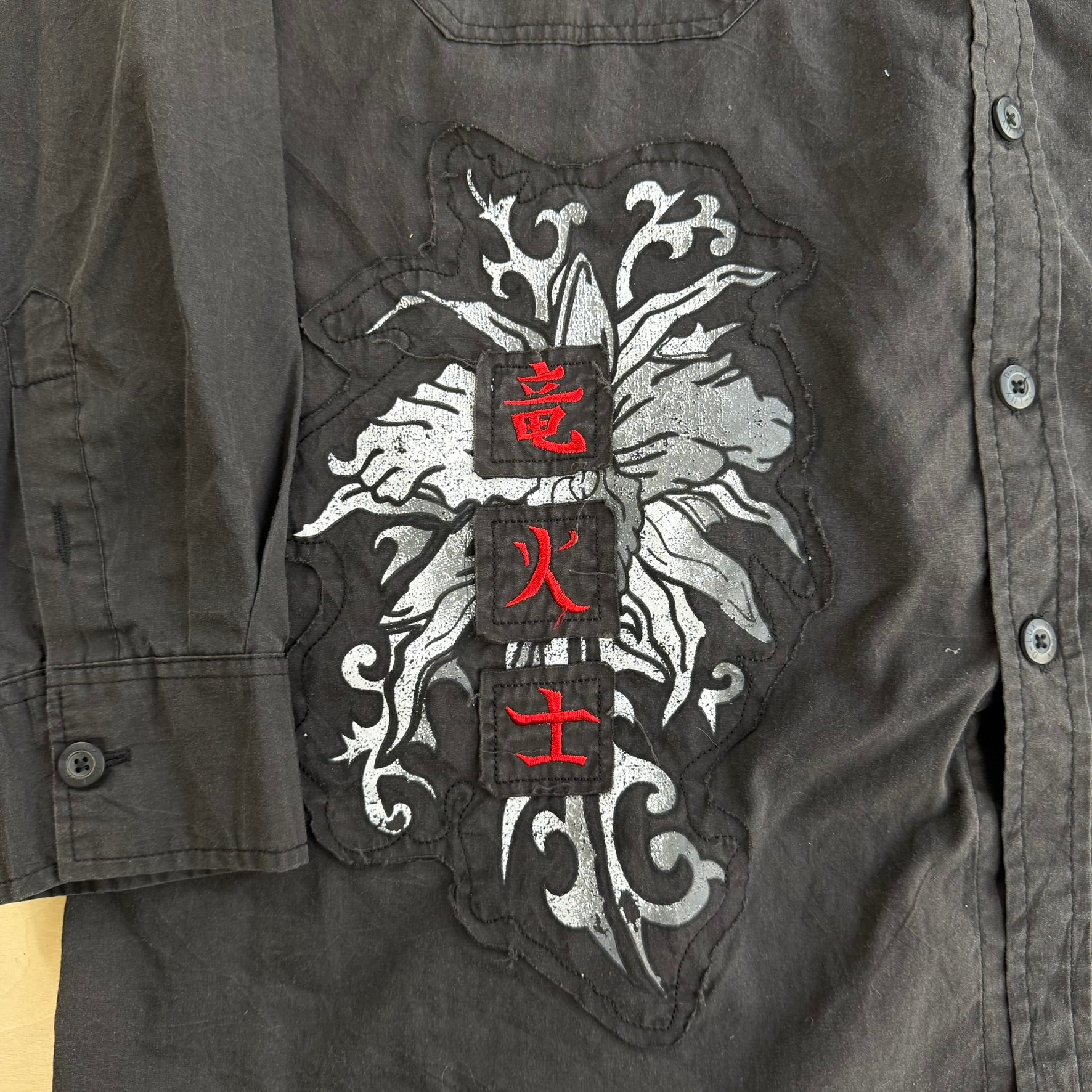 Vintage D-Lux Hells Kitchen Tattoo Embroidered Text & Graphic Button Down Shirt - 3XL
