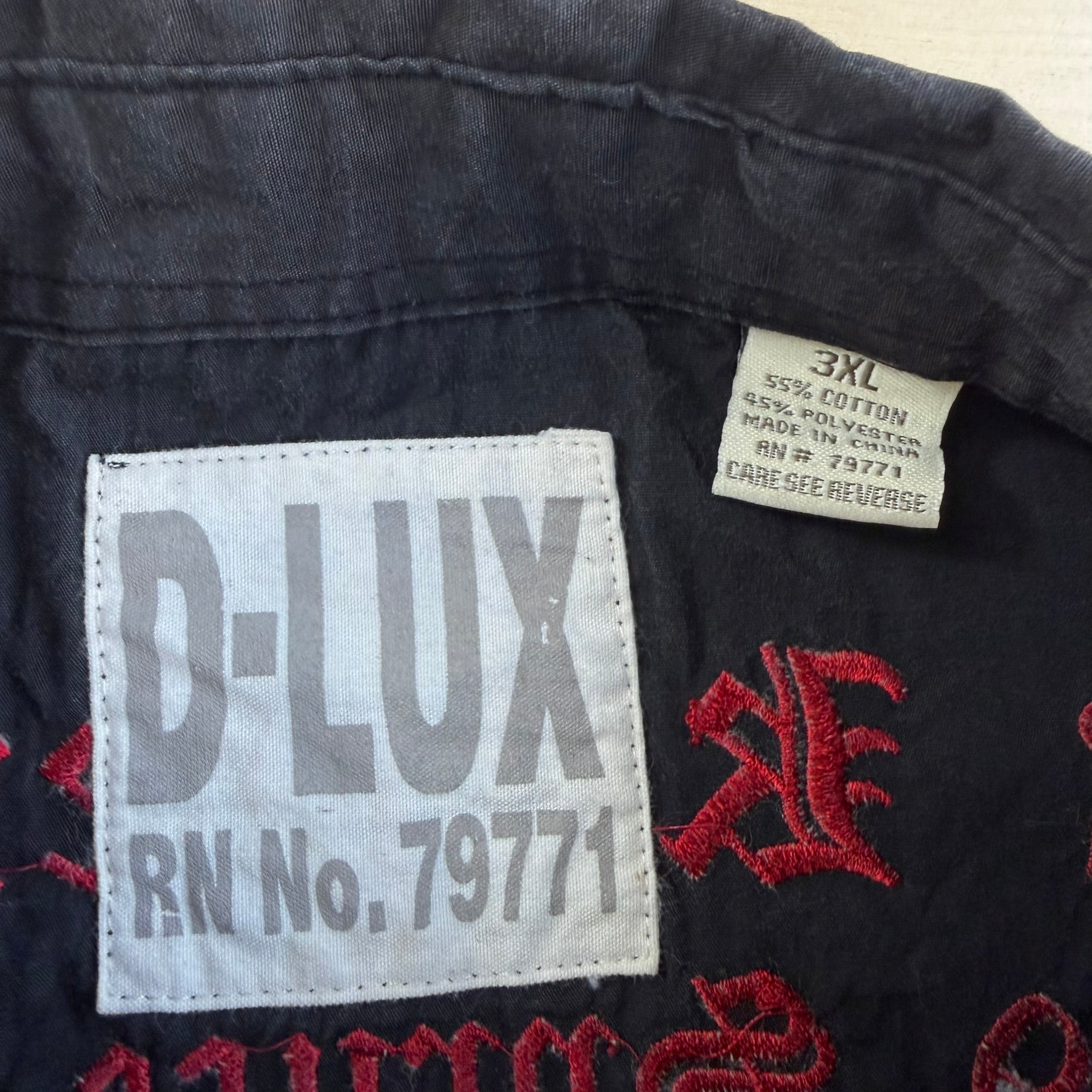 Vintage D-Lux Hells Kitchen Tattoo Embroidered Text & Graphic Button Down Shirt - 3XL