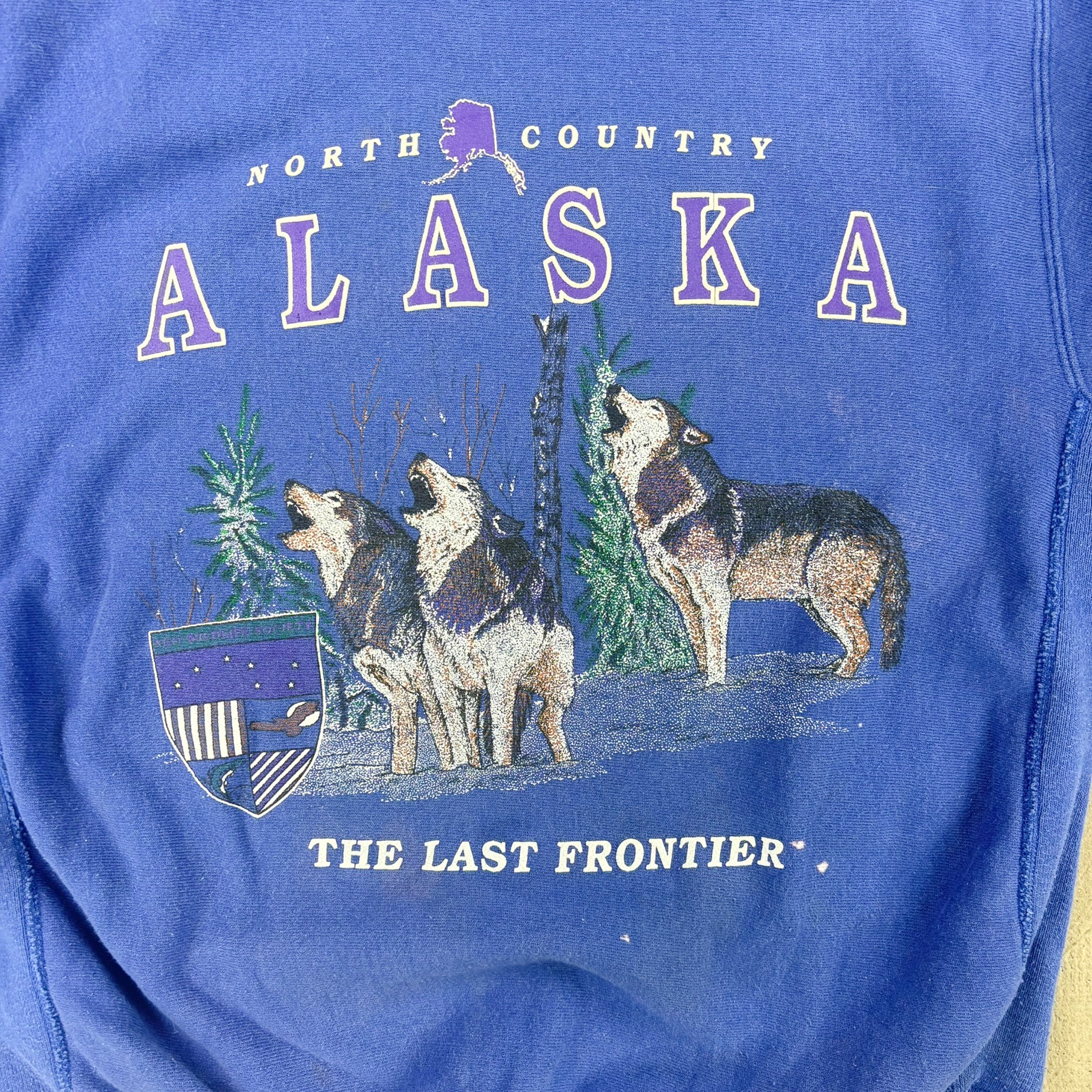 F- Vintage Galt Sand Alaska Crest & Wolves Graphic Crewneck