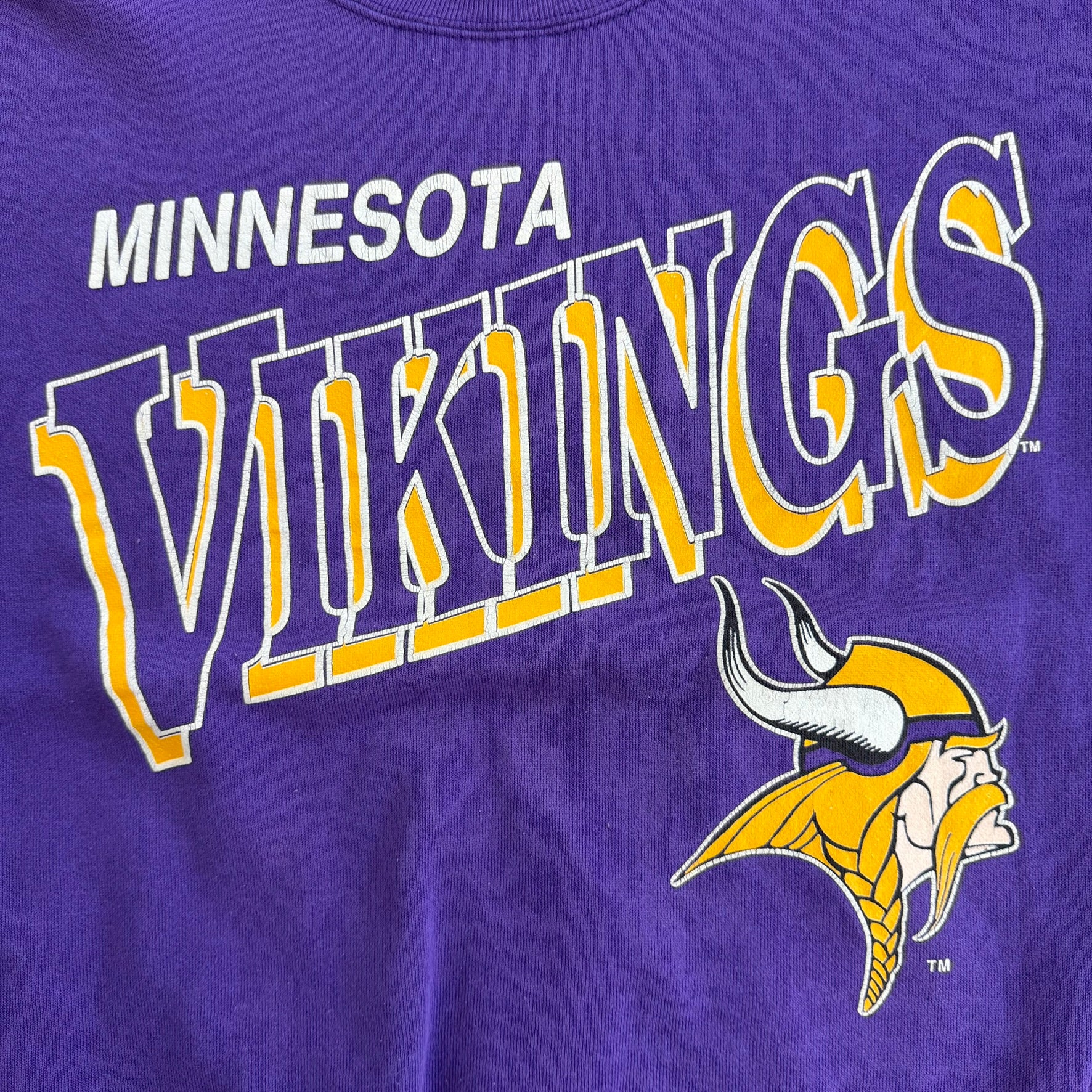 J- Vintage Minnesota Vikings NFL Logo 7 Graphic Text & Logo Made in USA Crewneck - L