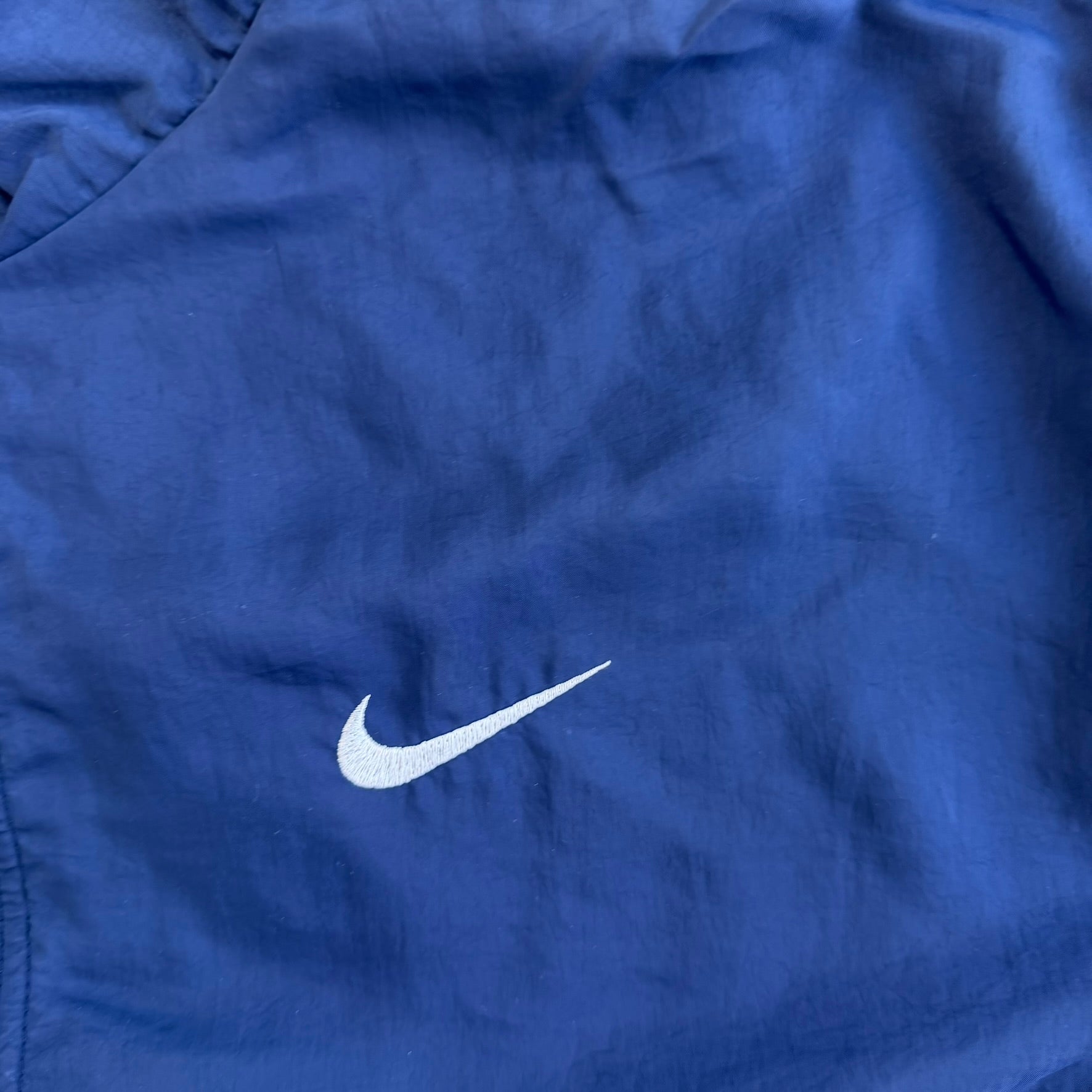 J- Vintage 90s Nike Embroidered Swoosh Lightweight Zip Up Navy Jacket - L