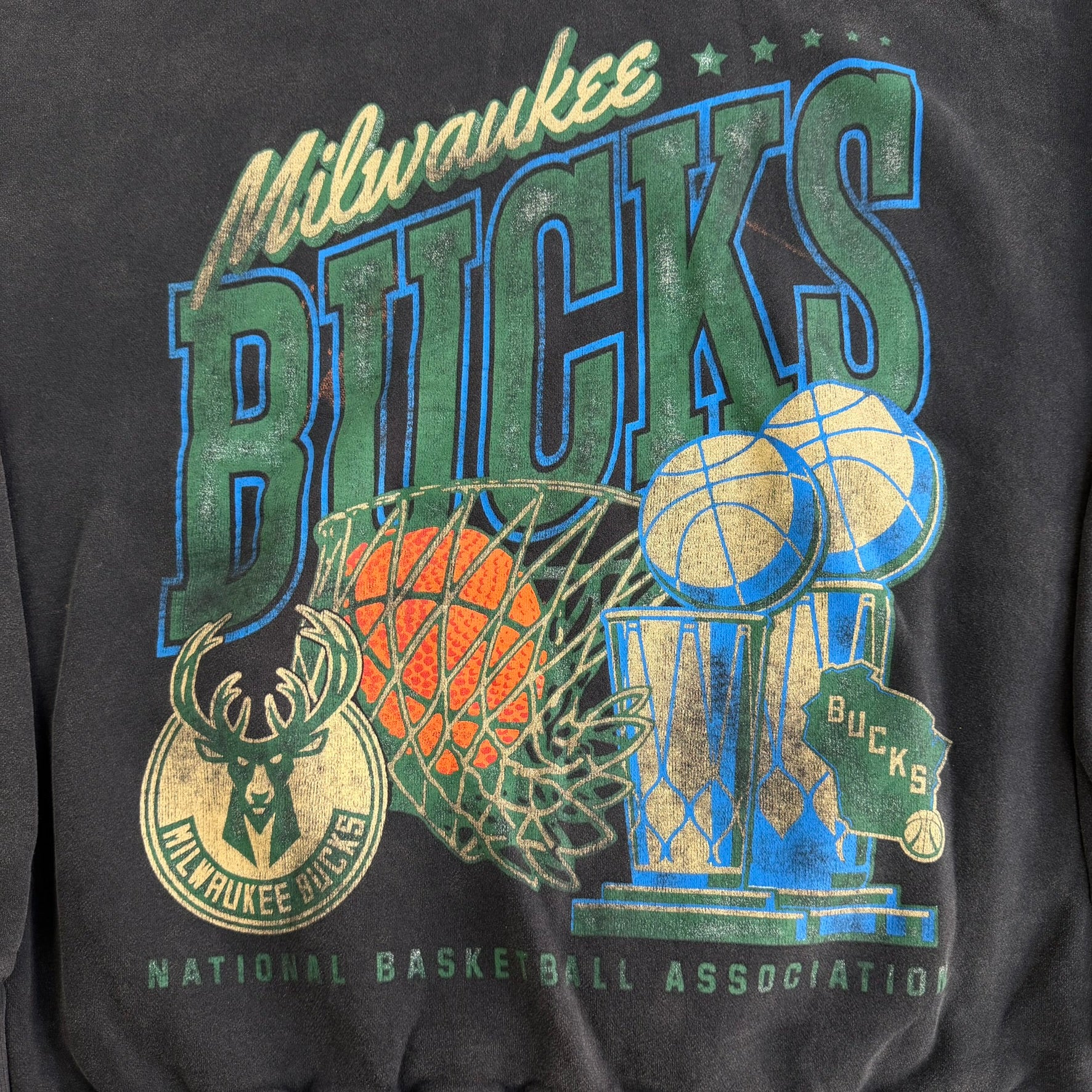NBA x Abercrombie & Fitch Milwaukee Bucks Graphic Crewneck - L (fits XL)