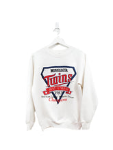 Load image into Gallery viewer, Z - Vintage 1987 Twins American League West Division Champs MLB Crewneck
