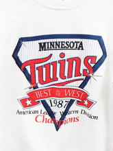 Load image into Gallery viewer, Z - Vintage 1987 Twins American League West Division Champs MLB Crewneck
