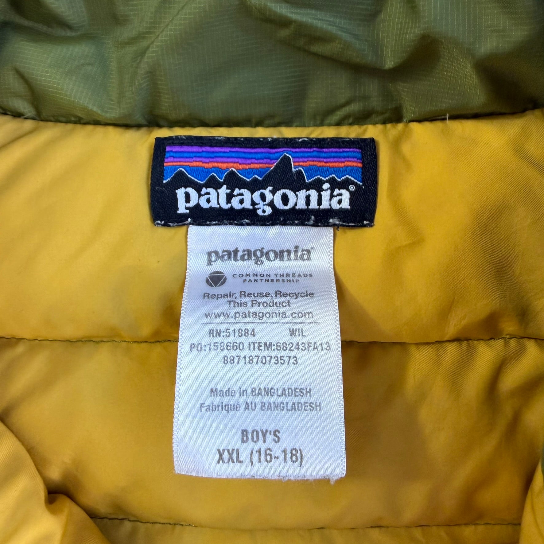Patagonia Boys' Down Sweater Zip Up Jacket - Boys 2XL (fits Adult S)