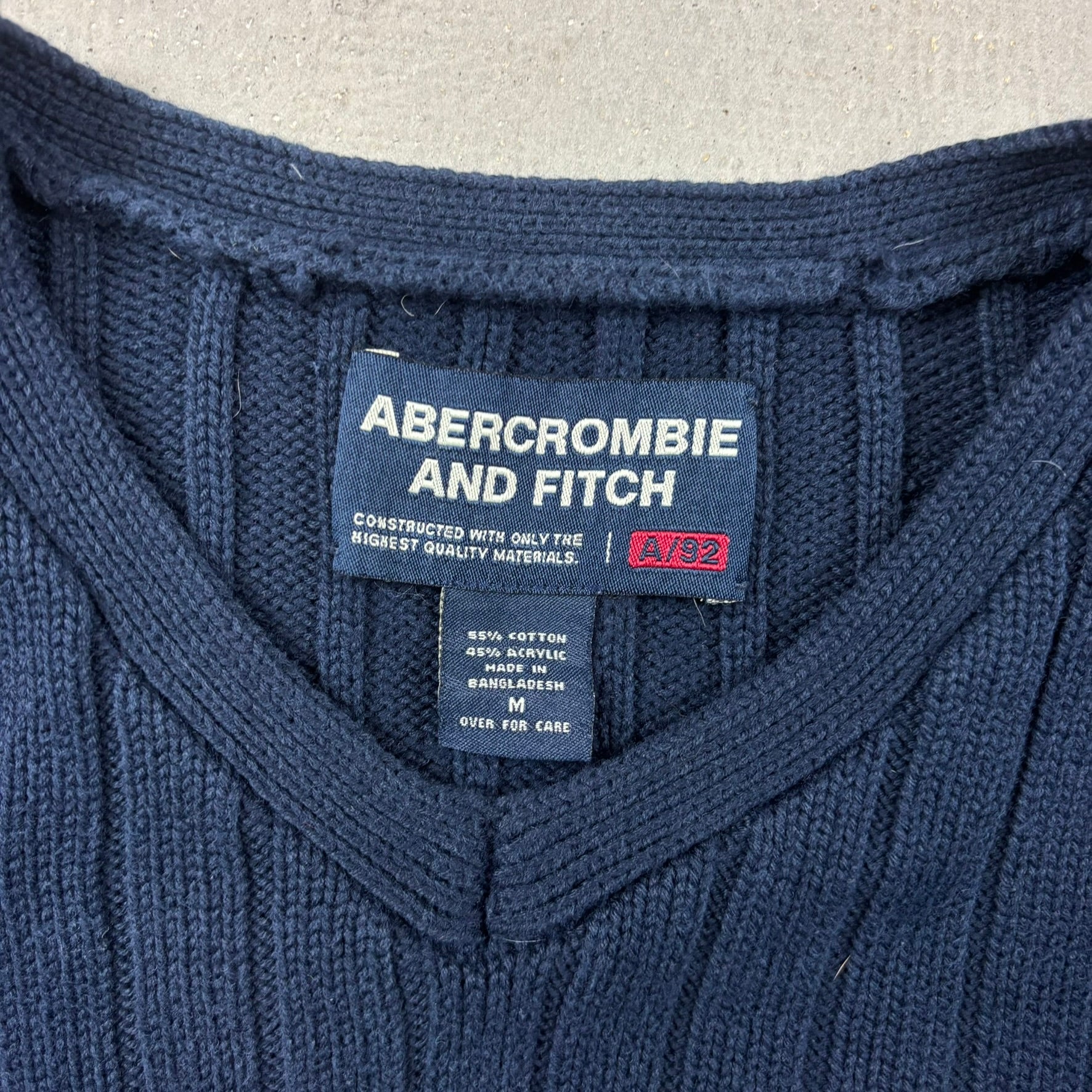 F- Vintage Abercrombie & Fitch Navy Long Sleeves Knit Sweater
