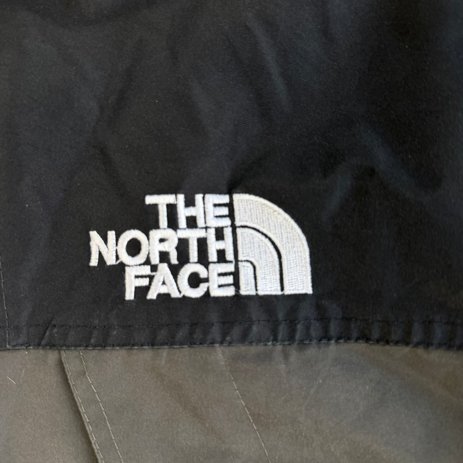 Vintage The North Face Grey Gore-Tex Waterproof Winter Jacket - XL