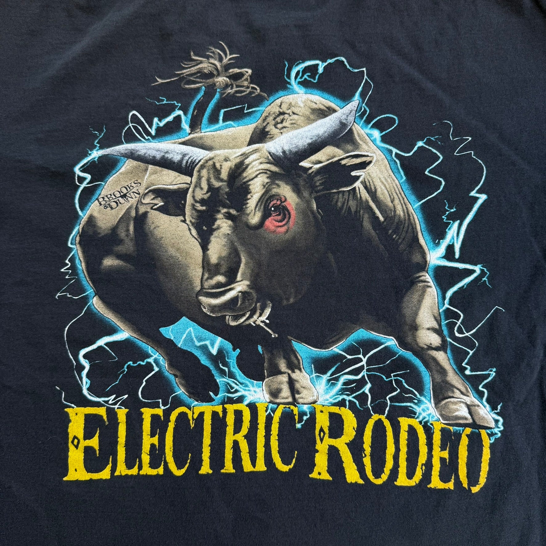 J- Vintage '94 Brooks & Dunn Electric Rodeo Graphic & Picture Made In USA Single Stitch Tee - XL