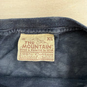 J- Vintage '05 The Mountain Kamloops Wildlife Park Wolves Graphic Tee - XL