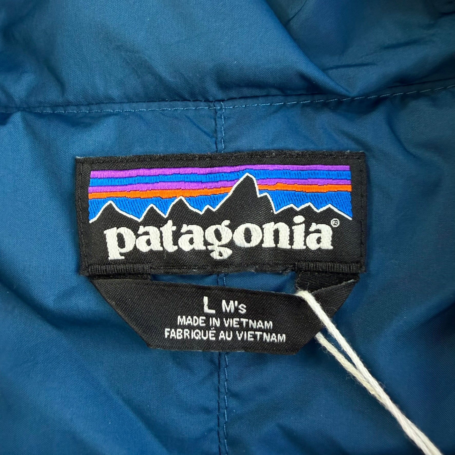Vintage Patagonia Zip Up Hooded Winter Jacket - L