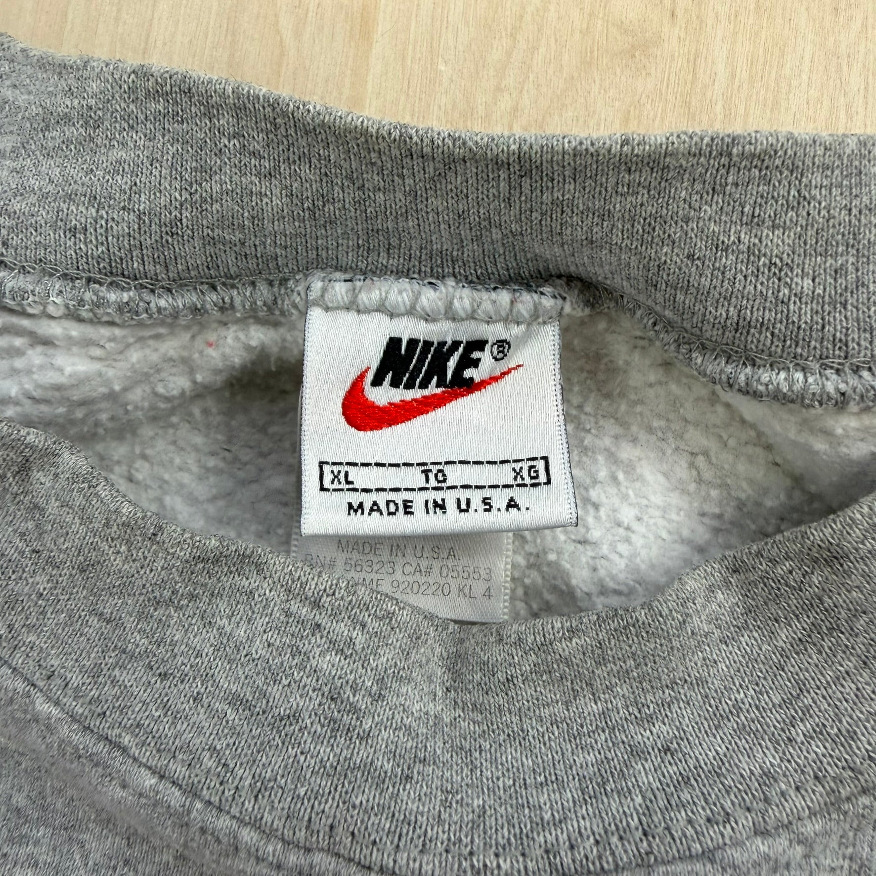 J- Vintage Nike Kansas Jayhawk Text Made In USA Crewneck - XL