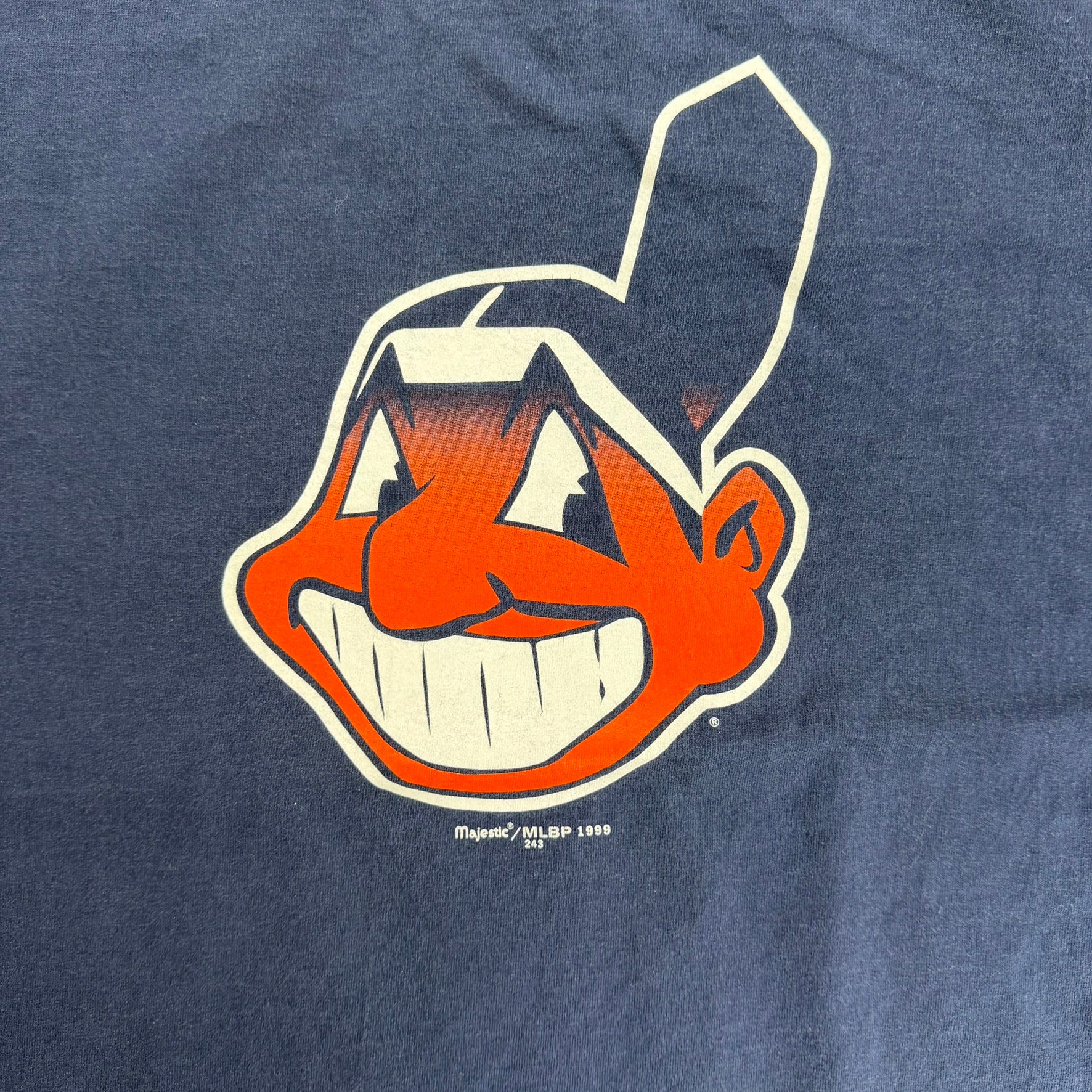 J- Vintage '99 Cleveland Guardian MLB Logo Tee -XL