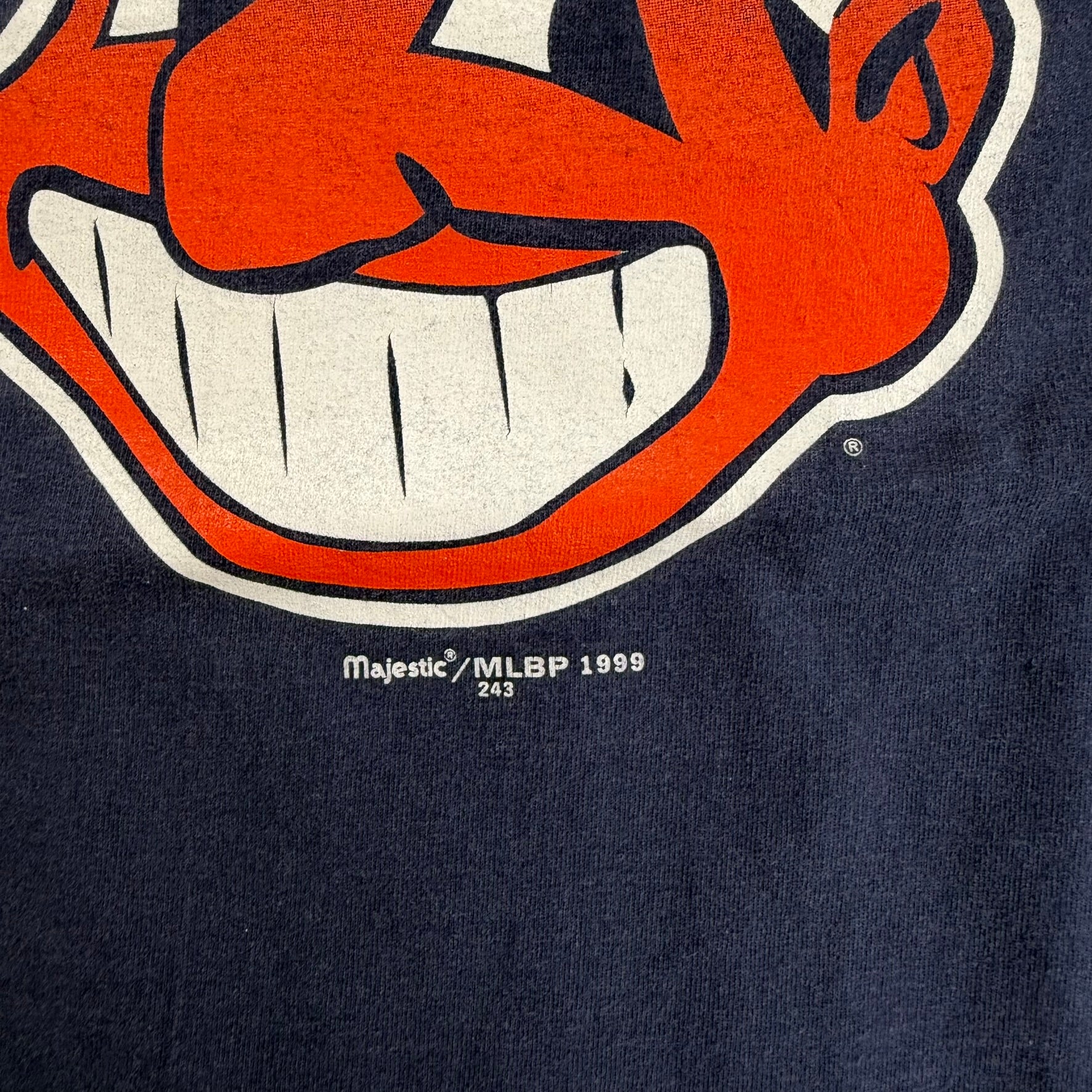 J- Vintage '99 Cleveland Guardian MLB Logo Tee -XL