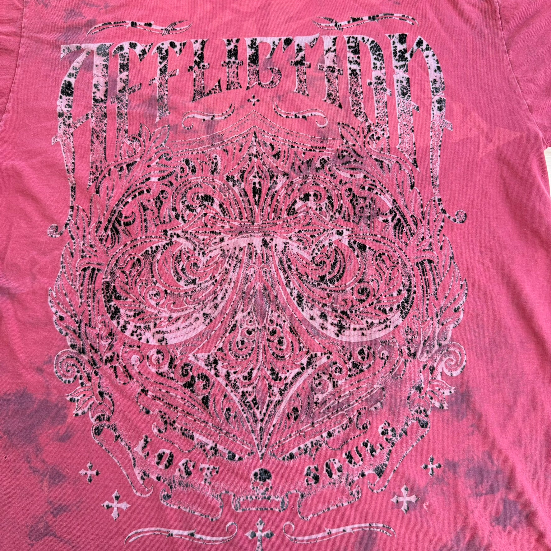 J- Vintage Affliction Embroidered Text & Graphic Maroon Acid Wash Tee - L