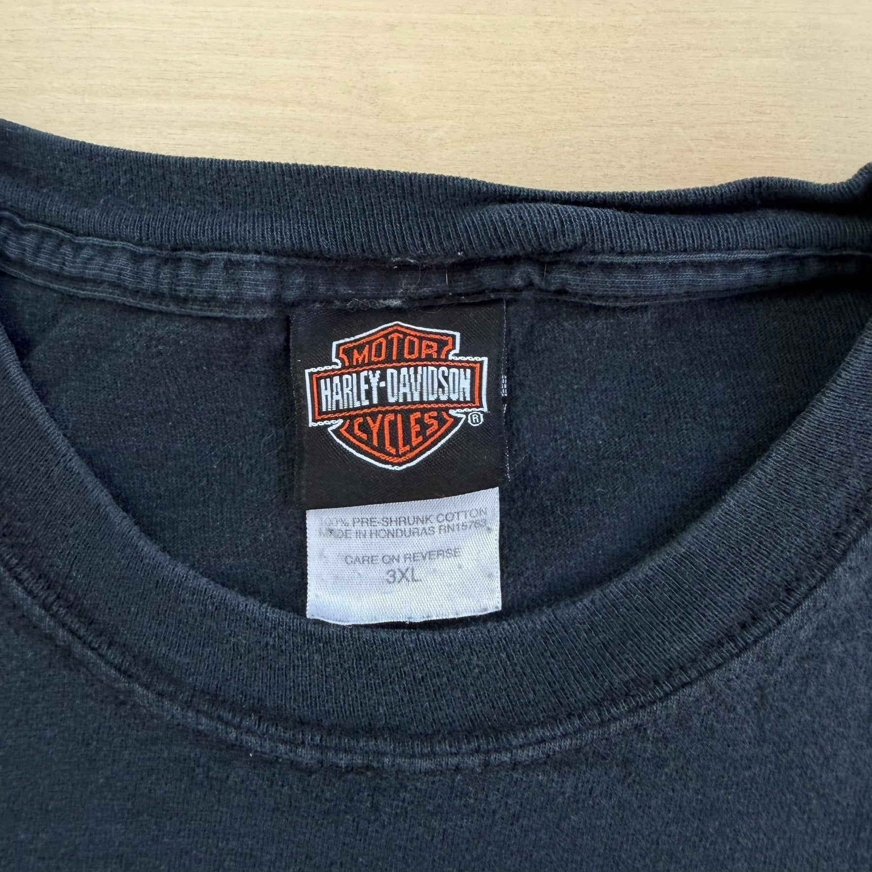J- Vintage '10 Harley Davidson Gatineau Quebec Graphic Tee - 3XL