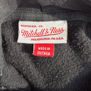 Vintage Chicago Blackhawks NHL Mitchell & Ness Logo Graphic Hoodie - 2XL