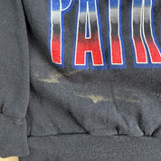 Vintage '95 New England Patriots NFL Text & Logo Graphic Crewneck - M