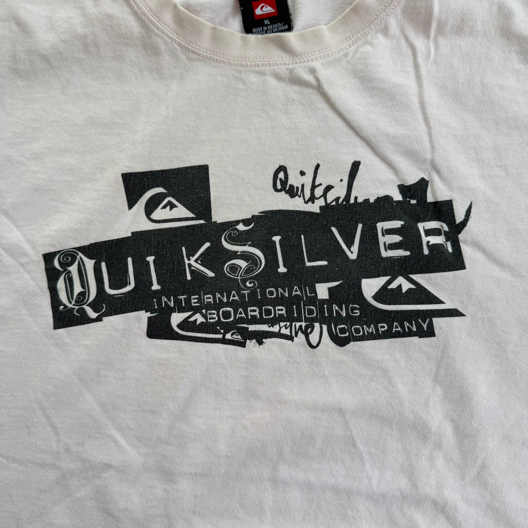 J- Vintage Quicksilver Graphic Text Tee - XL