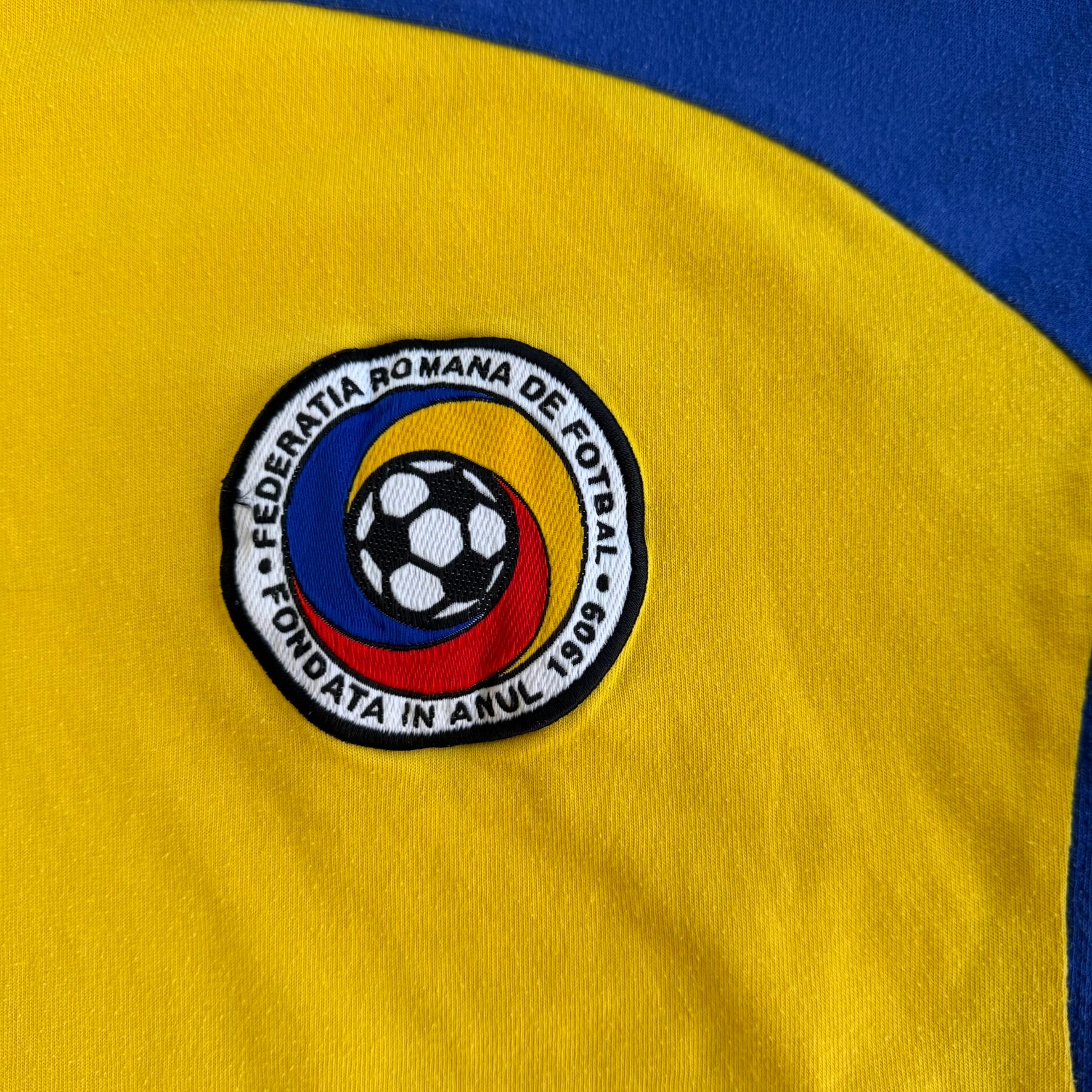 J- Vintage Adidas Romanian Football Federation Soccer Jersey - XL