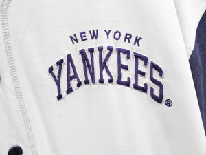 Z- Vintage Yankees MLB Starter Embroidered Script Henley Tee