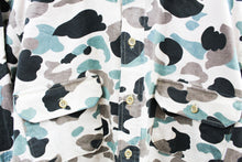 Load image into Gallery viewer, Vintage Woolrich Military Camouflage Button Up

