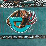 J- Vintage '94 Vancouver Grizzlies NBA Graphic & Text Tee - M