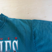 J- Vintage '94 Vancouver Grizzlies NBA Graphic & Text Tee - M