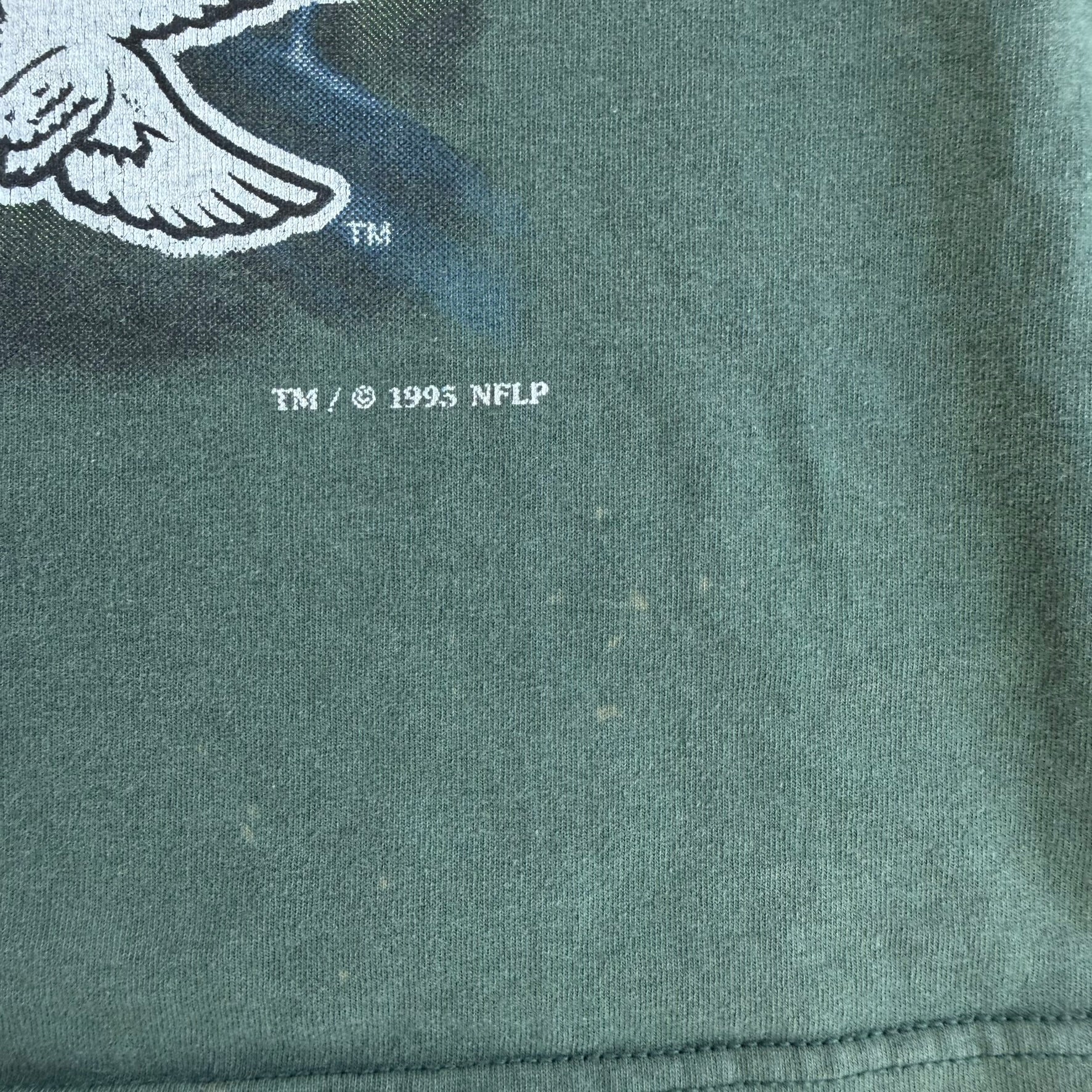 J- Vintage '95 Philadelphia Eagles NFL Graphic Made In USA Tee - L