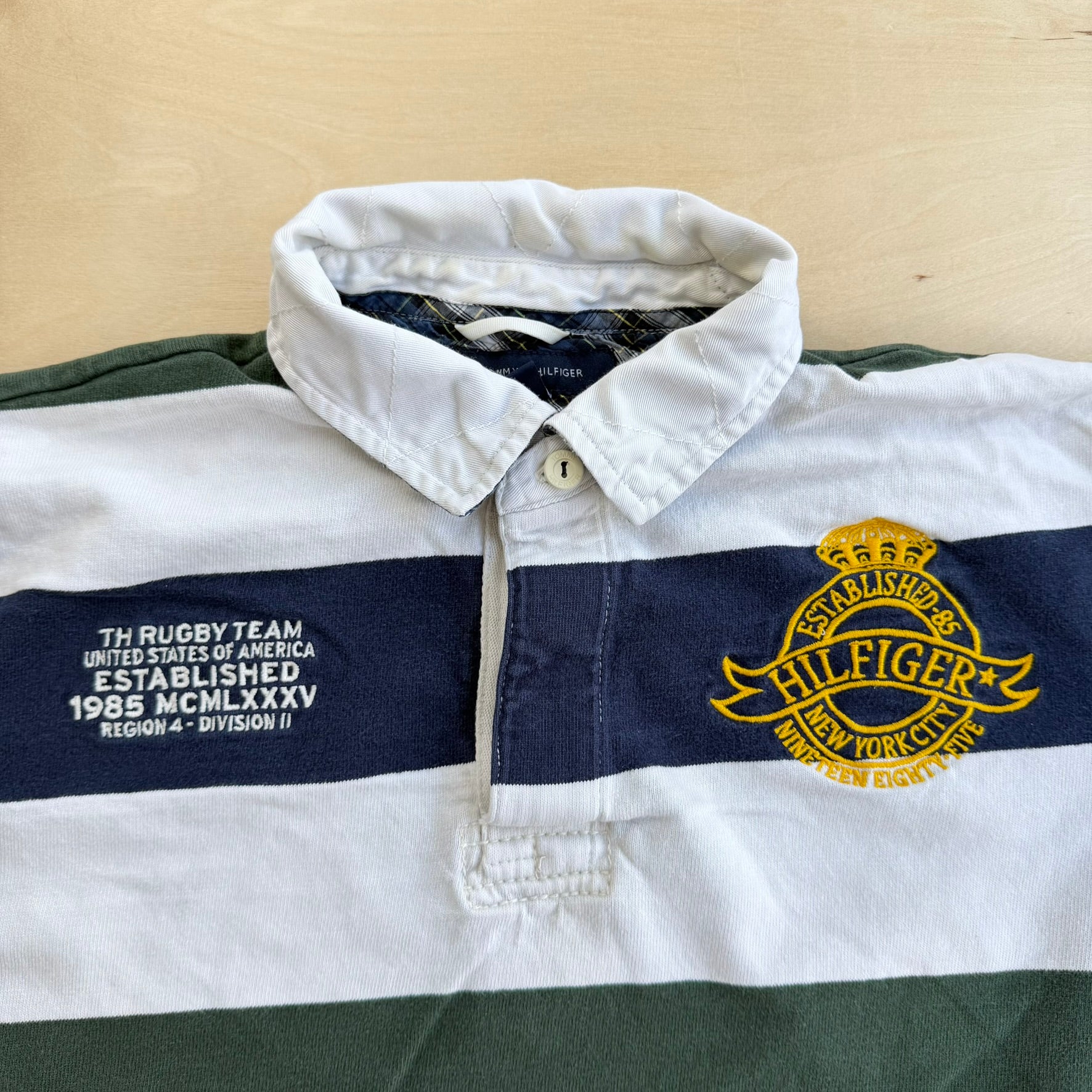 J- Vintage Tommy Hilfiger Embroidered Crest & Text Long Sleeve Rugby Shirt - L