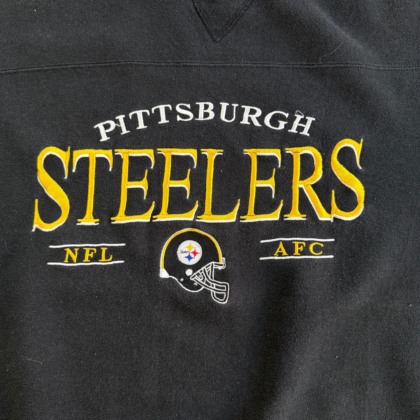 Vintage Pittsburgh Steelers NFL Lee Embroidered Text & Logo Crewneck - L