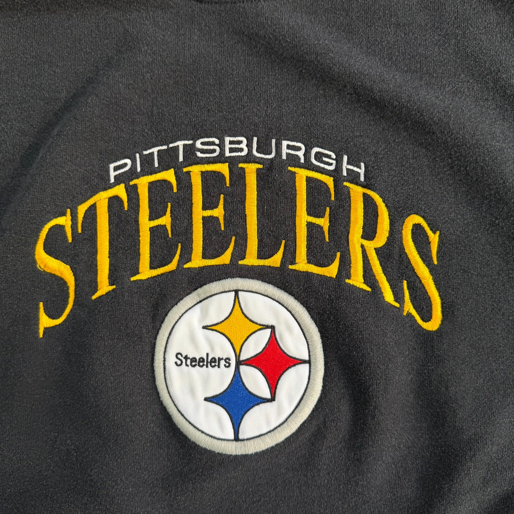 Vintage Pittsburgh Steelers NFL ChalkLine Embroidered Text & Logo Crewneck - L